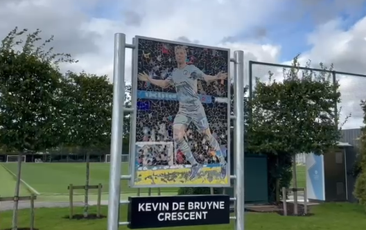 De Bruyne, il Manchester City non lo dimentica: il mosaico al centro sportivo LA FOTO- immagine 2
