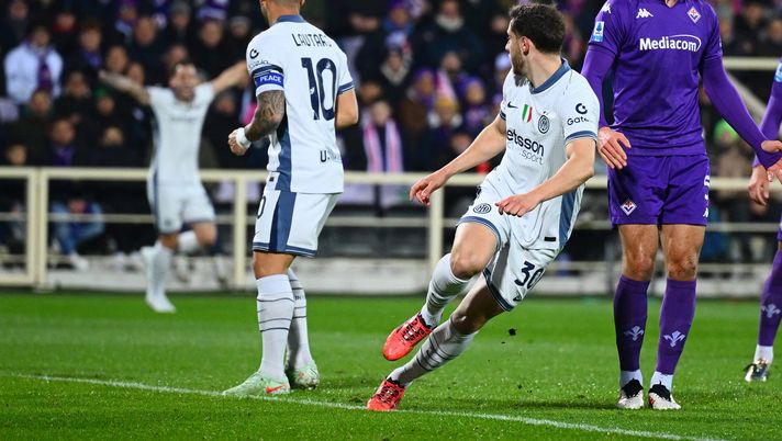 FLORENCE, ITALY - FEBRUARY 06: Carlos Augusto of FC Internazionale scores the goal (goal cancelled) during the Serie A match between Fiorentina and FC Internazionale at Stadio Artemio Franchi on February 06, 2025 in Florence, Italy. (Photo by Mattia Pistoia - Inter/Inter via Getty Images) carlos augusto