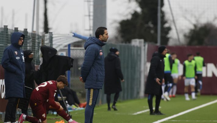 ORBASSANO, ITALY - FEBRUARY 26: Giuseppe Scurto, Head Coach of Torino Primavera, during the Primavera 1 match between Torino U19 and Atalanta U19 at Valentino Mazzola sport centre in Orbassano, Italy, on February 26, 2024. Photo: Nderim Kaceli Primavera, le formazioni ufficiali di Torino-Verona: 5 cambi dopo la finale di Coppa - immagine 1