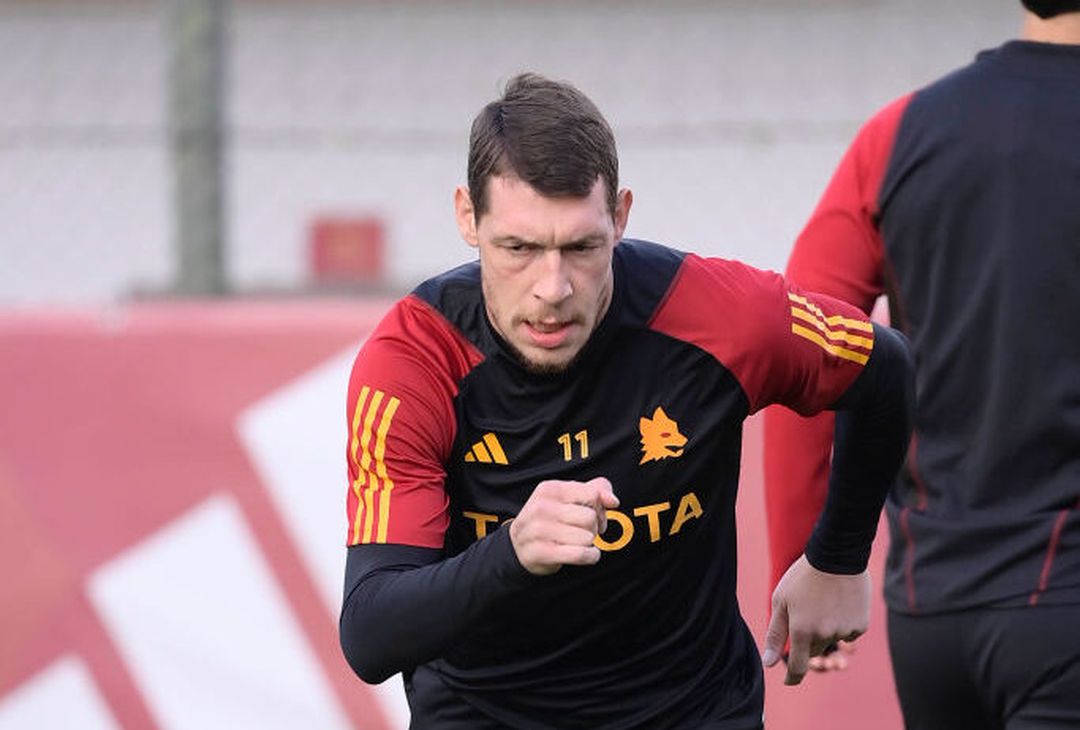 Roma, seduta con vista sul Lecce: in gruppo Dybala e Renato Sanches – FOTO GALLERY - immagine 51