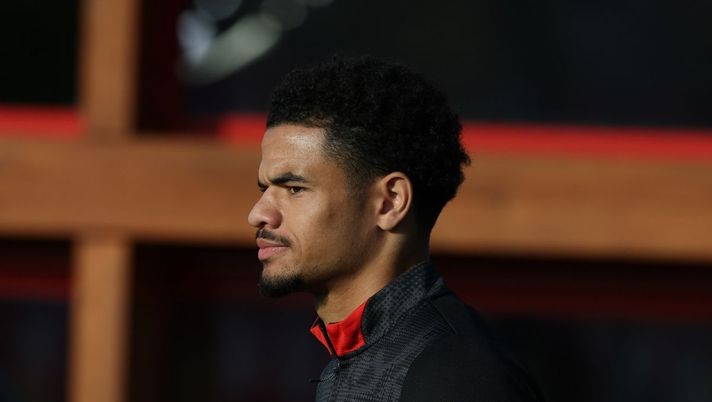 Milan-Lazio, Giménez punta al rientro. Brutte notizie invece sul fronte Athekame