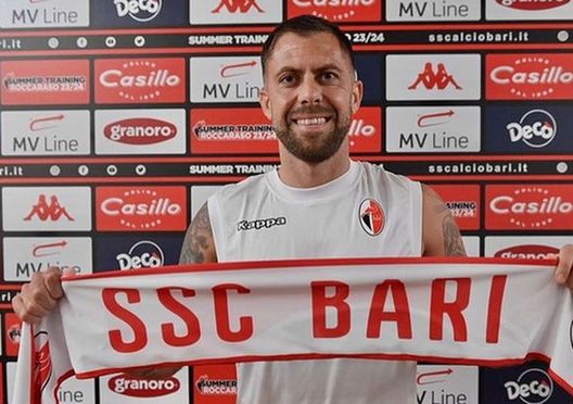 Bari Menez (credit ph Bari) Bari Menez
