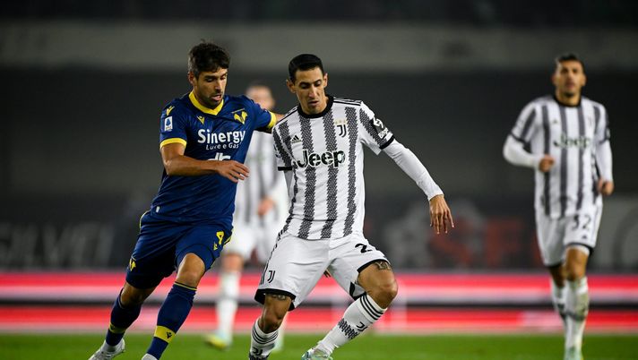 VERONA, ITALY - NOVEMBER 10: Angel Di Maria of Juventus and Miguel Veloso of Hellas Verona during the Serie A match between Hellas Verona and Juventus at Stadio Marcantonio Bentegodi on November 10, 2022 in Verona, Italy. (Photo by Daniele Badolato - Juventus FC/Juventus FC via Getty Images)  Juventus