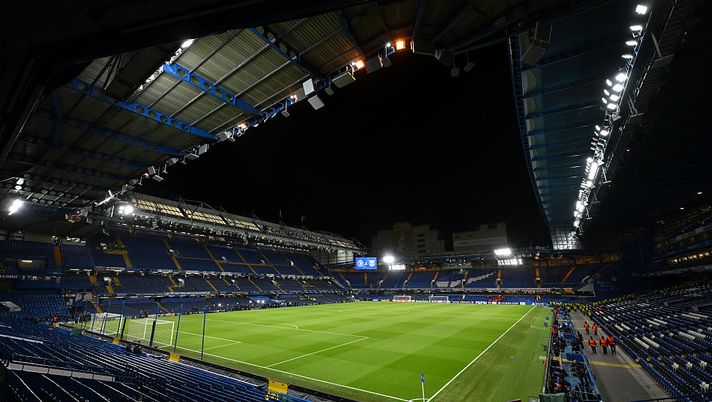LONDON, ENGLAND - NOVEMBER 25: A general view inside the stadium prior to the UEFA Champions League 2025/26 League Phase MD5 match between Chelsea FC and FC Barcelona at Stamford Bridge on November 25, 2025 in London, England. (Photo by Mike Hewitt/Getty Images) Lucerna-Basilea, dove vedere la partita in diretta tv e in streaming LIVE - immagine 1