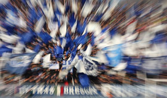 Verso la Feralpi, Brescia: il vescovo chiede ai tifosi un “derby sinodale”- immagine 2