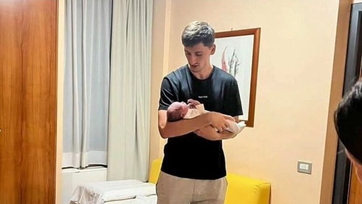 Kumbulla diventa papà: fiocco rosa per il difensore, è nata Matilde - immagine 1