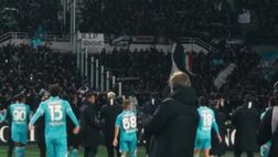 VIDEO Trionfo Napoli a Torino: i festeggiamenti della squadra con il settore ospiti