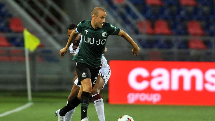 BOLOGNA, ITALY - AUGUST 02: Rodrigo Palacio of Bologna FC in action during the serie A match between Bologna FC and Torino FC at Stadio Renato Dall'Ara on August 02, 2020 in Bologna, Italy. (Photo by Mario Carlini / Iguana Press/Getty Images) Bologna, la probabile formazione contro il Torino: Palacio e Barrow titolari - immagine 1