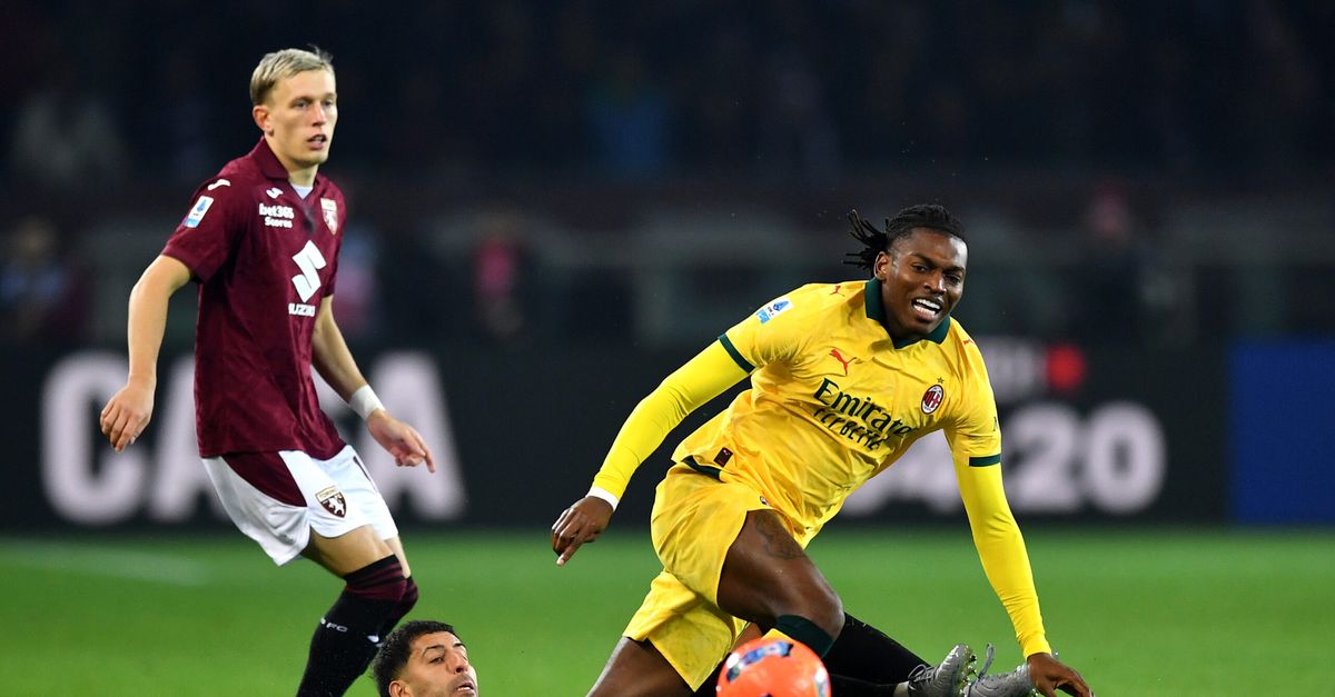 Milan, sospiro di sollievo per Allegri: nessuna lesione muscolare per Leao