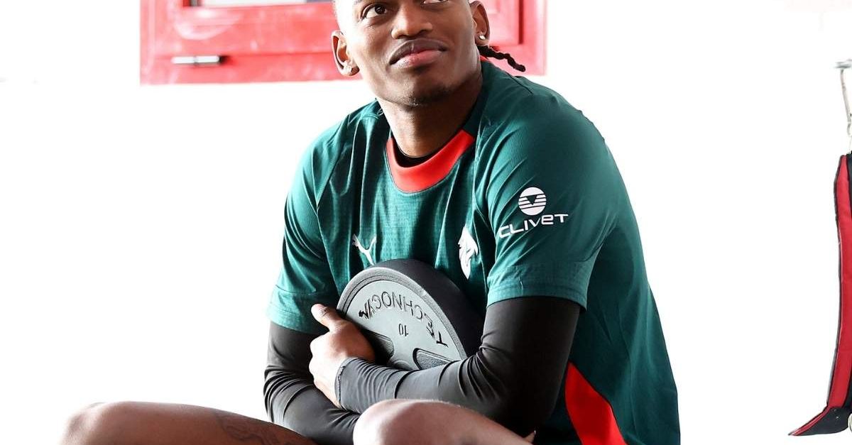 Sabatini: “Per me il titolare è Fullkrug. Super affare. Vedrei quanto ti offrono per Leao” Sabatini: “Per me il titolare è Fullkrug. Super affare. Vedrei quanto ti offrono per Leao”