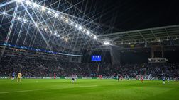 VIDEO – Porto, incredibile quello che succede: rissa tra i soci del club!