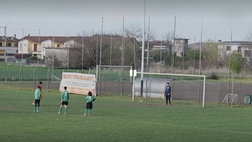 VIDEO / Il rigore non c’è, l’allenatrice chiede di sbagliarlo