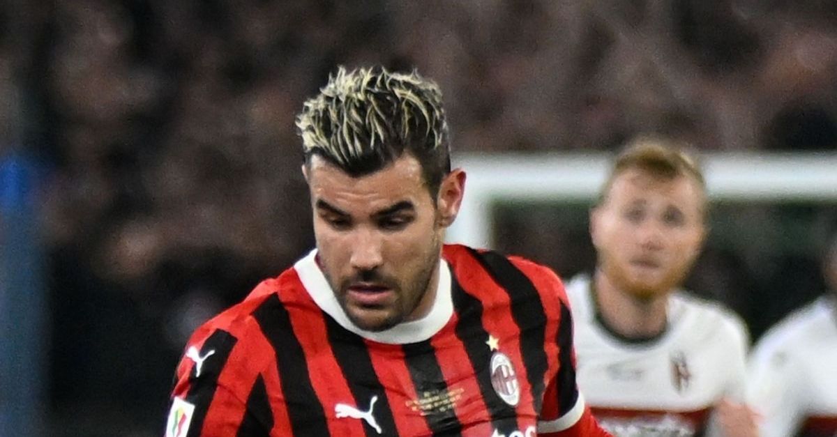 ex milan theo hernandez ritorna in rossonero la risposta social fa impazzire i tifosi