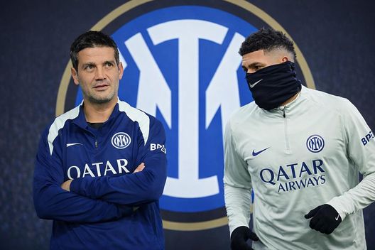 Inter, arriverà un rinforzo a destra? La linea del club e l’indizio di Chivu. La sensazione…- immagine 2