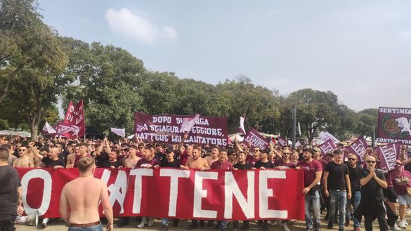 Torino, la marcia contro Cairo: rivivi la diretta - immagine 3