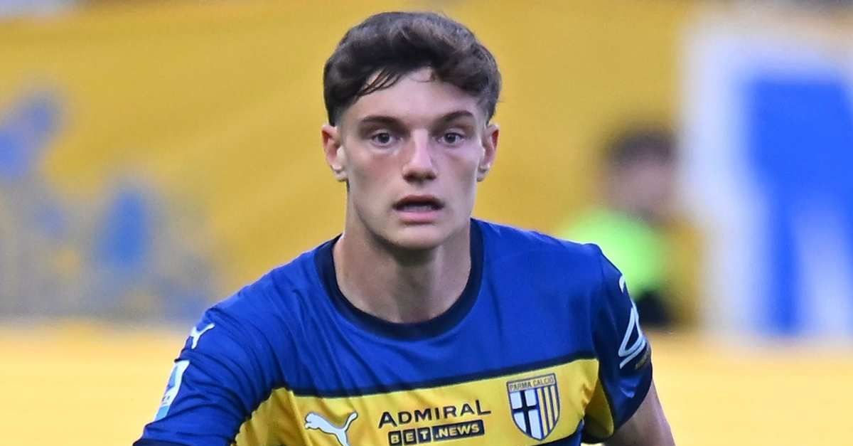 Calciomercato Juventus, Ceccarini: “Difensore, Leoni ipotesi forte” Calciomercato Juventus, Ceccarini: “Difensore, Leoni ipotesi forte”