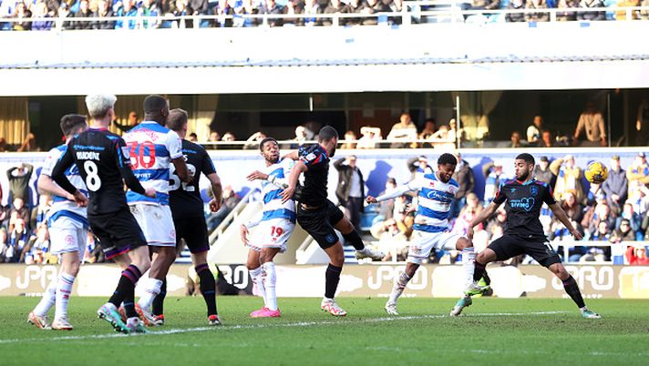 Yorkshire derby, Huddersfield in campo con l’allenatore delle giovanili in panchina… - immagine 1