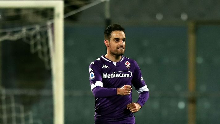 FLORENCE, ITALY - JANUARY 23: Giacomo Bonaventura of ACF Fiorentina celebrates after scoring a goal during the Serie A match between ACF Fiorentina and FC Crotone at Stadio Artemio Franchi on January 23, 2021 in Florence, Italy. (Photo by Gabriele Maltinti/Getty Images) Fiorentina, prosegue il lavoro in vista del Torino: Commisso segue l’allenamento - immagine 1