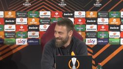 VIDEO / De Rossi e la domanda sui tatuaggi: quante risate