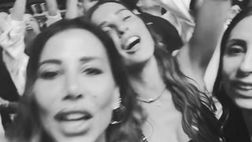 VIDEO / Enza, moglie di D’Ambrosio, si gode il concerto di Olly insieme alle sue amiche