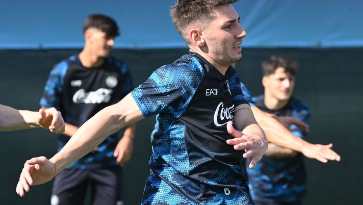 FOTO Gilmour cerca arredamenti per la nuova casa: giornata da Ikea per lo scozzese - immagine 1