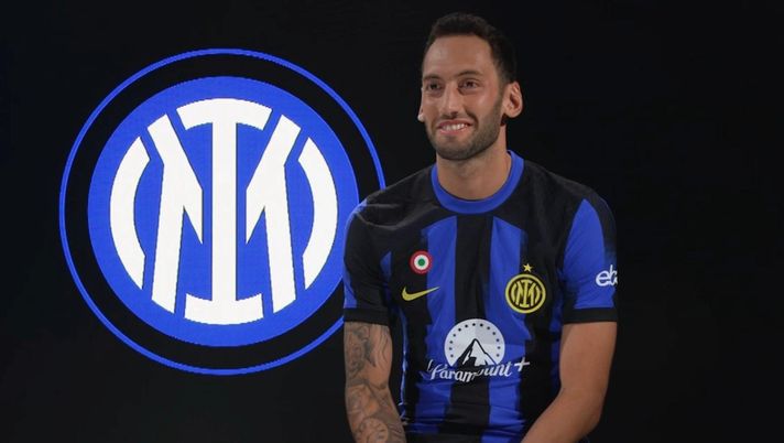 Inter, Calhanoglu: “Volevo restare, ora la seconda stella. Migliorato tanto grazie a Inzaghi” - immagine 1
