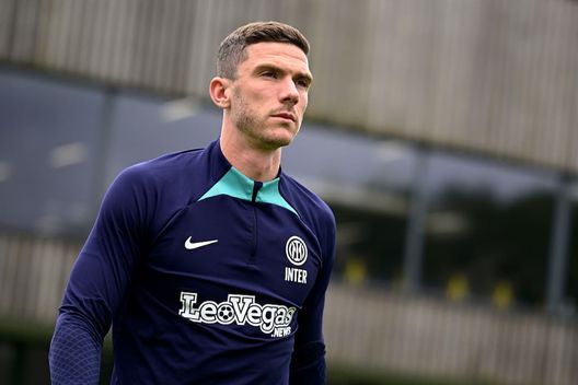 Pedullà – Gosens, prima offerta ufficiale del Wolfsburg all’Inter: cifre e dettagli- immagine 2