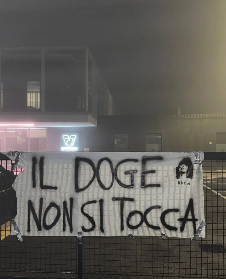 Venezia, trattativa col Palermo per Pohjanpalo e tifosi furiosi: ecco gli striscioni di protesta- immagine 2