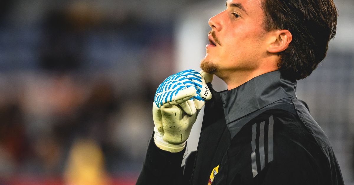 Milan Roma, Svilar: “Oggi è un big match, vediamo cosa esce fuori. Maignan? Dico…” Milan Roma, Svilar: “Oggi è un big match, vediamo cosa esce fuori. Maignan? Dico…”