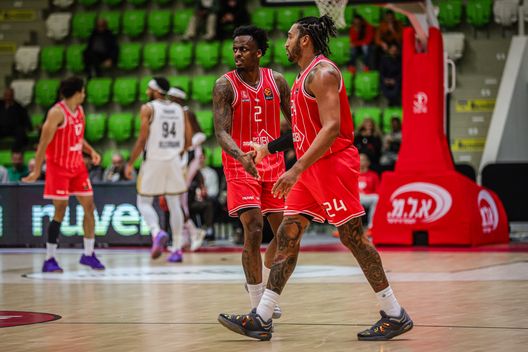 L'Hapoel continua a sorprendere ed è sempre in testa alla classifica di Eurolega (Photo by Yulian Todorov/Euroleague Basketball via Getty Images) Bologna-Hapoel live: streaming gratis e diretta TV del match di Eurolega- immagine 2