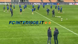 VIDEO / Inter, rifinitura a San Siro alla vigilia del Lipsia. Presenti Marotta, Zanetti e Ferri