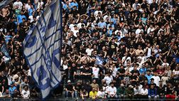 Tutta Napoli per l’Europa, l’urlo del Maradona con il Frosinone: giocano in 52 mila