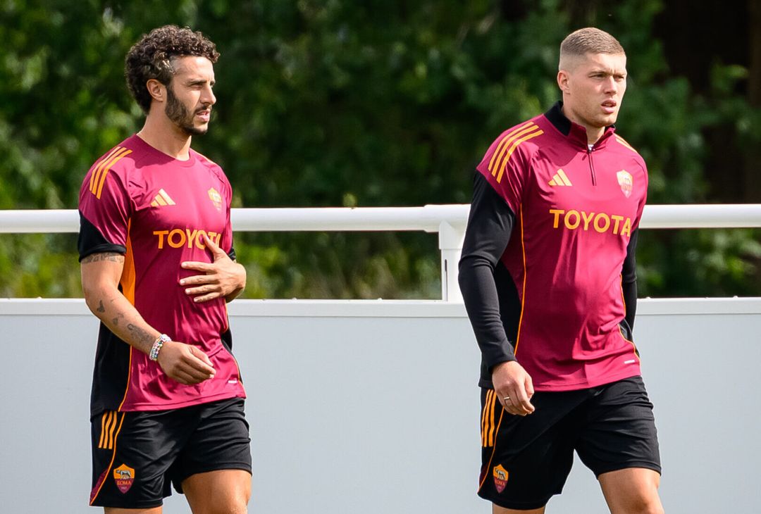 Roma, il primo allenamento al St. George’s Park – FOTO GALLERY - immagine 33