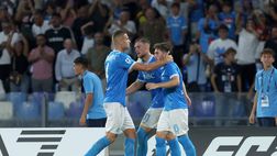Serie A, la classifica: il Napoli vola in testa da solo a punteggio pieno FOTO