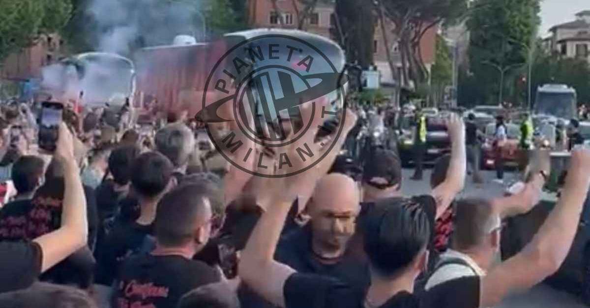 milanbologna l arrivo del pullman rossonero allo stadio olimpico pm video da Pianetamilan.it milanbologna l arrivo del pullman rossonero allo stadio olimpico pm video