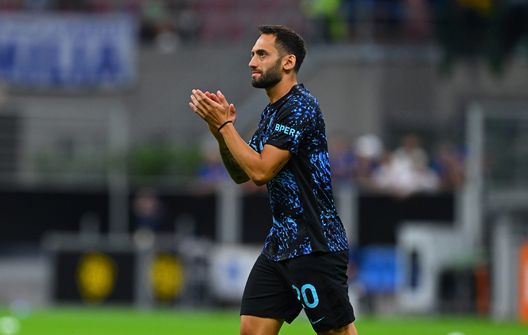 GdS – Inter senza Calhanoglu? Due ipotesi: ecco come potrebbe giocare Chivu senza il turco- immagine 2