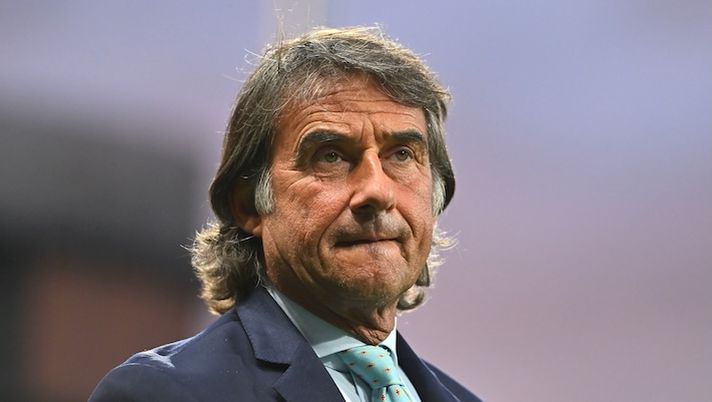 SASSUOLO, ITALY - MAY 17: Giovanni Carnevali, CEO of US Sassuolo Calcio, looks on prior to the Serie A match between US Sassuolo Calcio and US Lecce at Mapei Stadium Citta del Tricolore on May 17, 2026 in Sassuolo, Italy. (Photo by Alessandro Sabattini/Getty Images) Carnevali: “Muharemovic? Rispondo sull’Inter e la verità sulla Juve! Koné, Berardi, Thorstvedt e Nzola…” - immagine 1