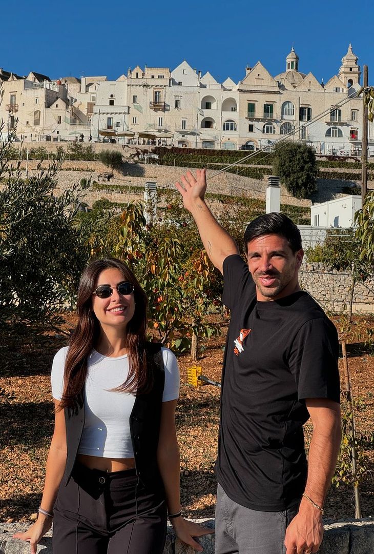 GALLERY Papà Cholito si gode il riposo: visita in Puglia con amici e famiglia - immagine 10