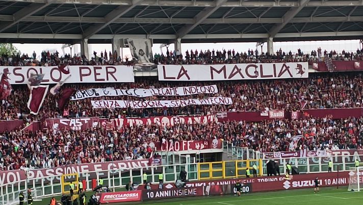 Lo striscione della curva Maratona contro Juventus e FIGC: “Legame indegno” - immagine 1