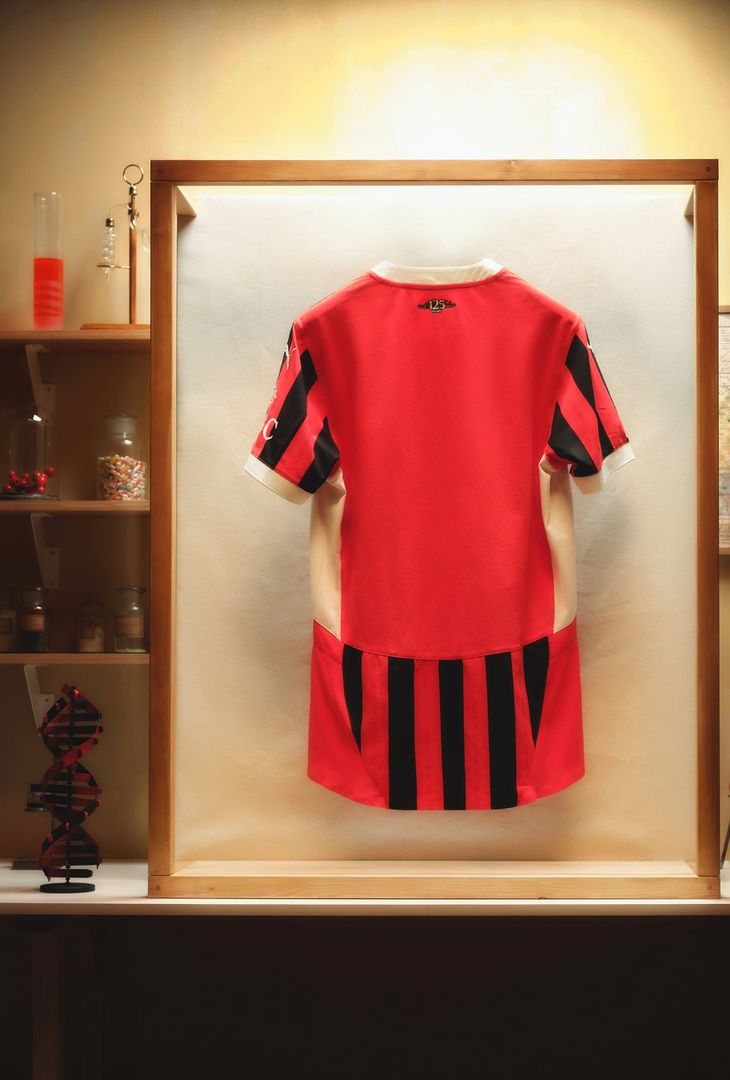 Nuova prima maglia AC Milan 2024-2025 PUMA