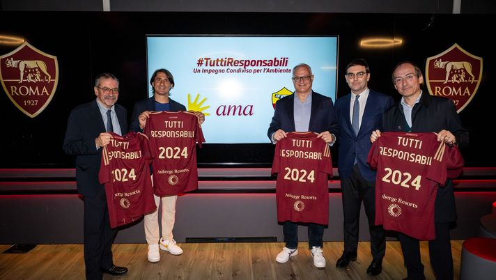 Foto AS Roma Roma, l’iniziativa con AMA per sensibilizzare i tifosi sulla raccolta differenziata - immagine 1