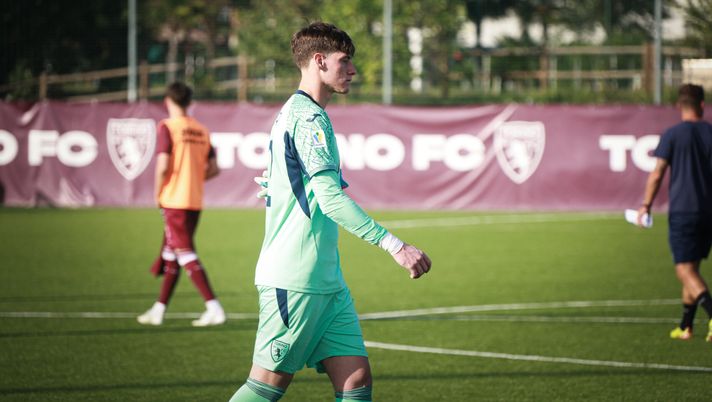 ORBASSANO, ITALY - Leonardo Santer of Torino Primavera in action during the Primavera 1 match between Torino U20 and Parma U20 at stadio Valentino Mazzola on September 28, 2025, in Orbassano, Italy. Photo by Alberto Girardi for Toro News Primavera, le pagelle di Cagliari-Torino 0-1: Santer si prende la scena - immagine 1