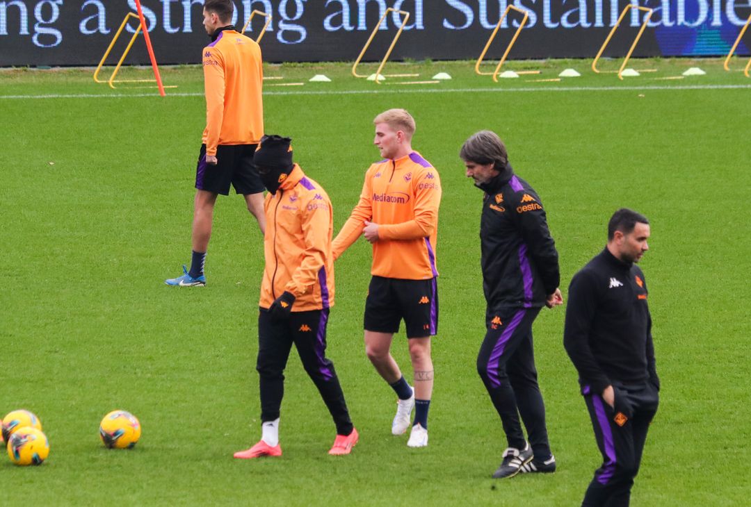 Gallery VN – Allenamento a porte aperte della Fiorentina, le immagini più belle - immagine 86