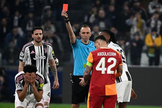 Comolli, proteste per l’arbitro di CL. Ravezzani: “Ok, ma che dire di chi ha mandato alla Juve…”- immagine 2