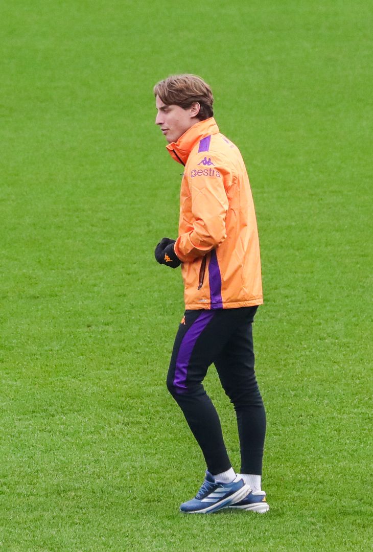 Gallery VN – Allenamento a porte aperte della Fiorentina, le immagini più belle - immagine 102