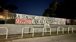 Friedkin, striscioni di polemica: “La Roma ai romanisti, non agli azionisti”