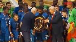 VIDEO / Mondiale per club, Trump: gaffe clamorosa durante la premiazione del Chelsea