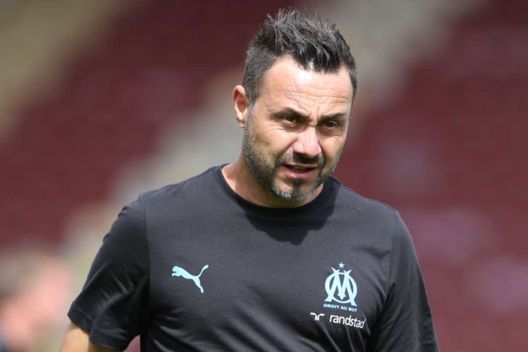 Roberto De Zerbi, allenatore del Marsiglia (GettyImages) Marsiglia, De Zerbi carica i suoi: “Voglio abbiano carattere anche al ristorante!”- immagine 2