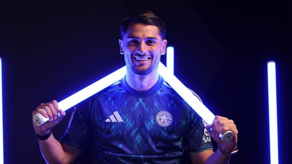 carranza-milan-feyenoord-gimenez-champions-league-leicester-championship