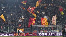 VIDEO – Roma-Slavia Praga, tensione tra i tifosi. I cechi scortati all’Olimpico